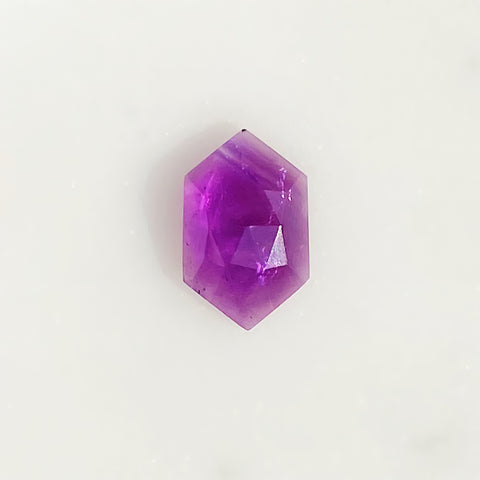 Amethyst: [Lion's Gate Portal/New Moon in Leo]