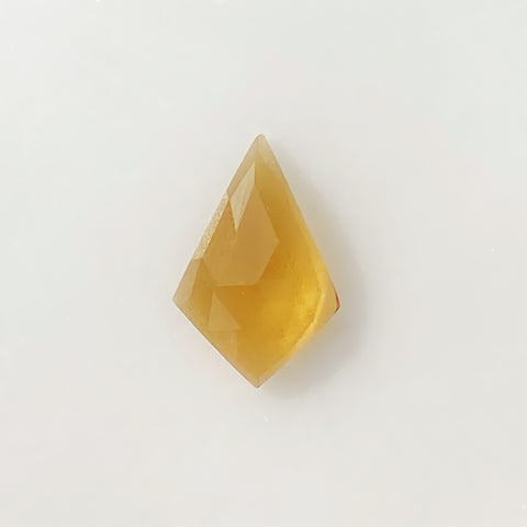 Honey Quartz: [Lion's Gate Portal/New Moon in Leo]